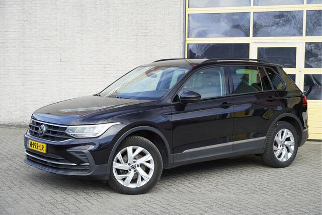 Volkswagen TIGUAN 1.5 TSI 150PK! Life Business BJ2021 Lmv 18" | Led V+A | Pdc | Elek. achterklep | App-Connect | Navi | Climate control | Cruise control | Verwarmde voorstoelen | Extra getint glas