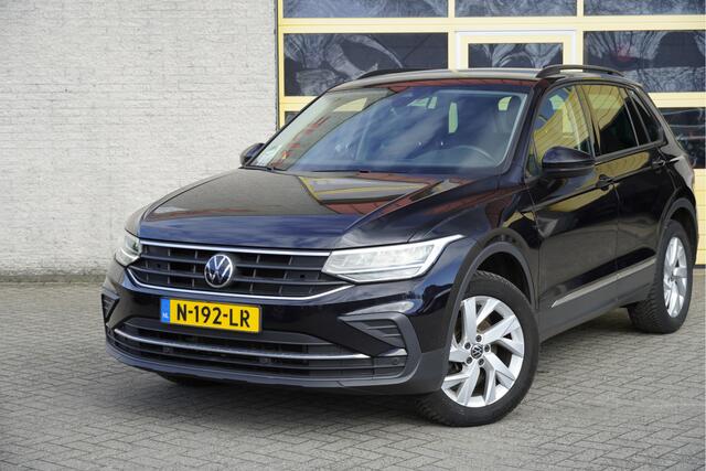 Volkswagen TIGUAN 1.5 TSI 150PK! Life Business BJ2021 Lmv 18" | Led V+A | Pdc | Elek. achterklep | App-Connect | Navi | Climate control | Cruise control | Verwarmde voorstoelen | Extra getint glas