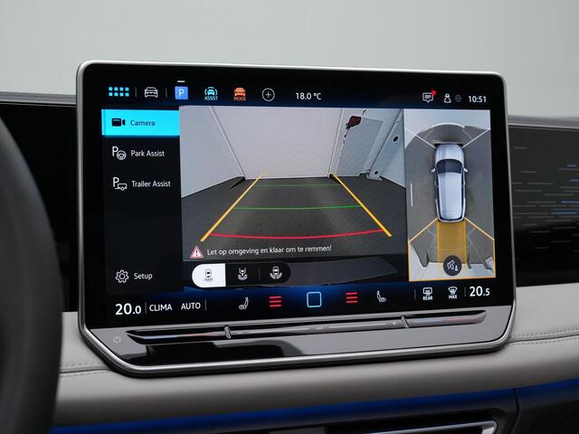 Volkswagen TIGUAN 1.5 eHybrid 150 pk DSG Elegance | Panoramadak | Trekhaak | 360 Camera | Adaptief onderstel | Stuur-/stoelverwarming | Navigatie | Side Assist