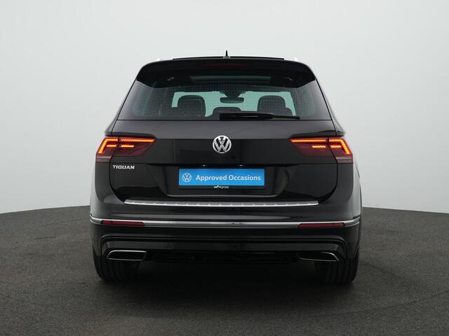Volkswagen TIGUAN 1.5 TSI 150 pk ACT Highline Business R / R-Line | Panoramadak | Trekhaak | Adaptive Cruise | Elektrische achterklep | Stoelverwarming