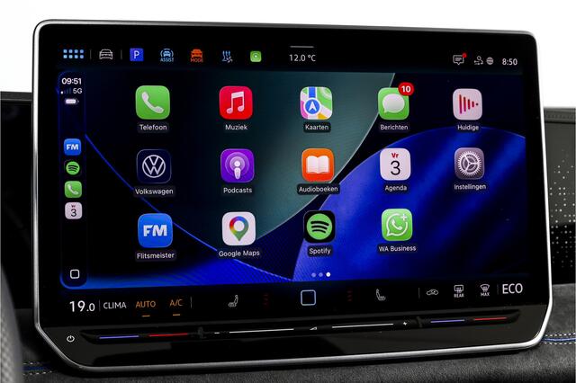 Volkswagen TIGUAN 1.5 eHybrid R-Line Edition 272 PK | Black Style | 15 inch Navi | Elek. Trekhaak | IQ Light | S/K-Panodak | Dig. Cockpit | Adapt. Cruise | Stoel-+Stuurverw. | 360 Camera | NAV + App. Connect | ECC | Elek. Klep | LM 20" | 8590