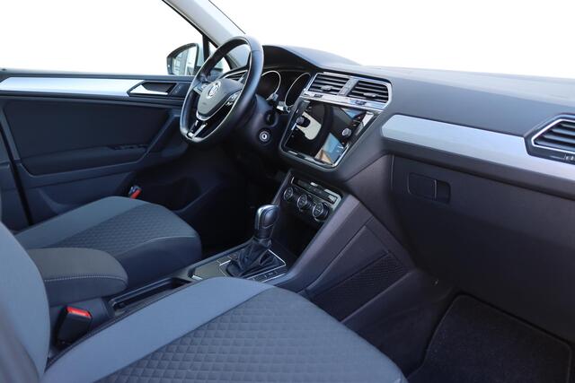 Volkswagen TIGUAN 1.5 TSI ACT Comfortline Trekhaak | Sensoren | Carplay