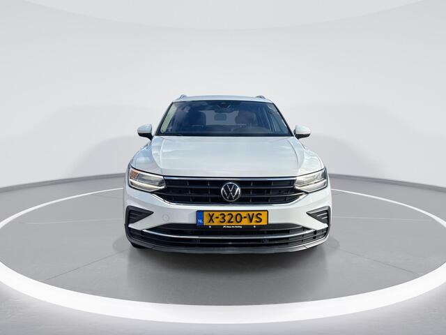 Volkswagen TIGUAN 1.5TSI/150PK Life Business DSG · Navigatie · Apple/Android Car Play · Trekhaak · Camera + Parkeersensoren · Stoelverwarming · 18'' velgen ·
