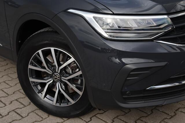 Volkswagen TIGUAN 1.4 TSI eHybrid Life | ACC | Trekhaak | Winter Pakket |