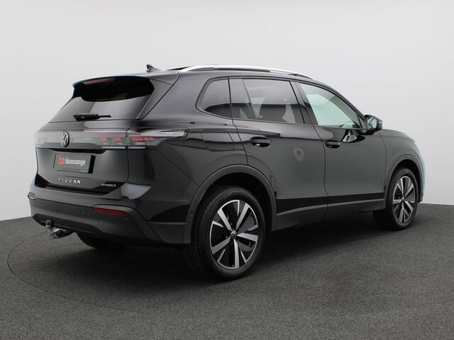 Volkswagen TIGUAN 1.5 eHybrid Life Edition 204PK DSG Pano-Schuifdak, Trekhaak, 19" LM Velgen, Navi via apple carplay/android auto, Stoel-stuurverwarming, Keyless, Elektr. Achterklep, Side Assist