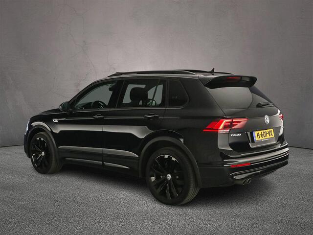 Volkswagen TIGUAN Highline 2.0 TSI 190pk 4-Motion DSG Automaat Panoramadak, Lederen bekleding, Black style, 360 camera, Adaptive cruise control, Head up display, DYN audio