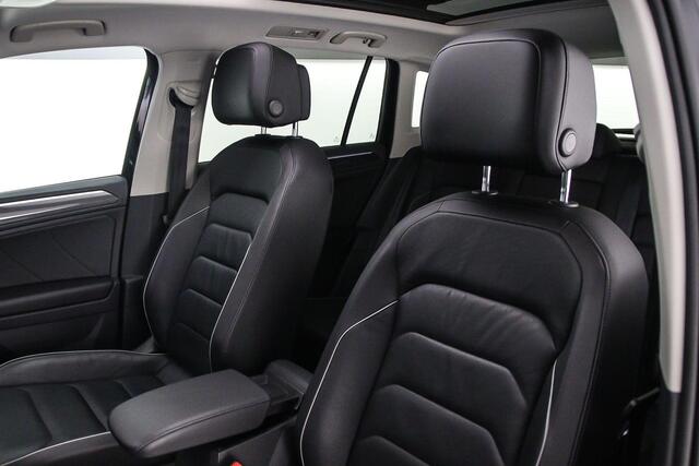 Volkswagen TIGUAN Highline 2.0 TSI 190pk 4-Motion DSG Automaat Panoramadak, Lederen bekleding, Black style, 360 camera, Adaptive cruise control, Head up display, DYN audio