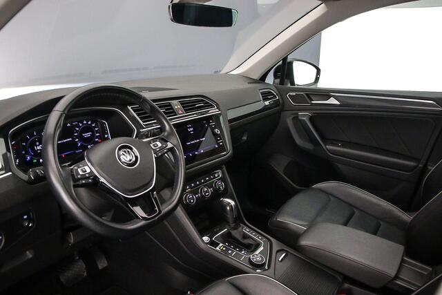 Volkswagen TIGUAN Highline 2.0 TSI 190pk 4-Motion DSG Automaat Panoramadak, Lederen bekleding, Black style, 360 camera, Adaptive cruise control, Head up display, DYN audio