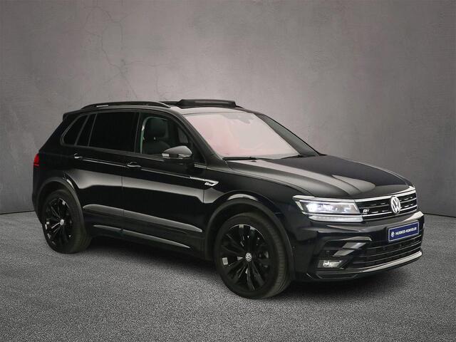 Volkswagen TIGUAN Highline 2.0 TSI 190pk 4-Motion DSG Automaat Panoramadak, Lederen bekleding, Black style, 360 camera, Adaptive cruise control, Head up display, DYN audio