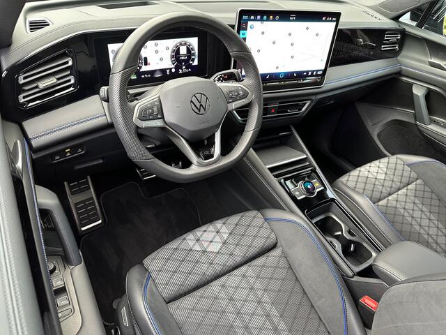 Volkswagen TIGUAN 1.5 eHybrid R-Line | Black line | Head-up | 360 Camera | Trekhaak | Dode hoek | IQ light | Elek. klep | Rijklaar incl. garantie