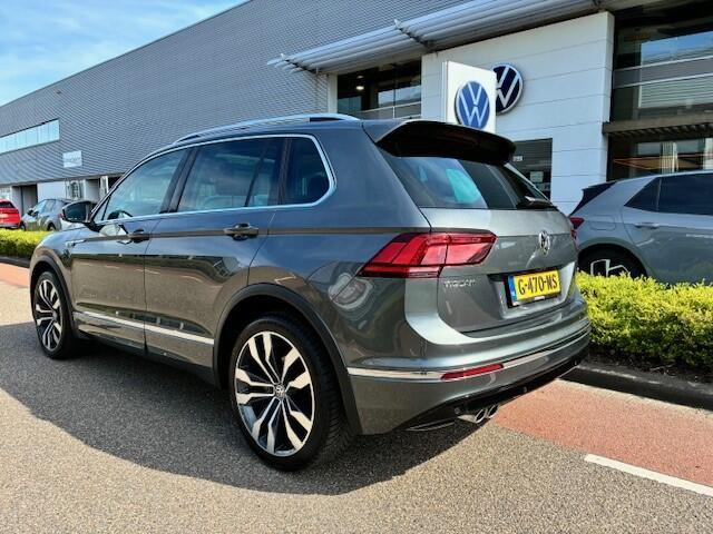 Volkswagen TIGUAN 1.5 TSI ACT Highline / R-line / Panodak/ Trekhaak wegklapbaar / Navi / Carplay