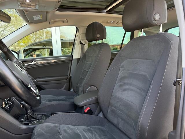 Volkswagen TIGUAN 1.4 TSI ACT Highline - Automaat PANO Elek. Trekh. ACC NAVI Camera