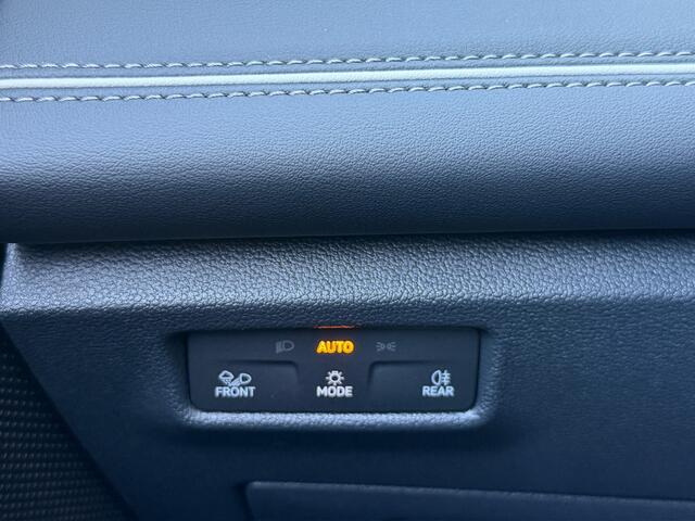 Volkswagen TIGUAN 1.5 eHybrid Elegance | Panoramadak | IQ light | Dode hoek | Trekhaak | 360 Camera | Rijklaar incl. garantie