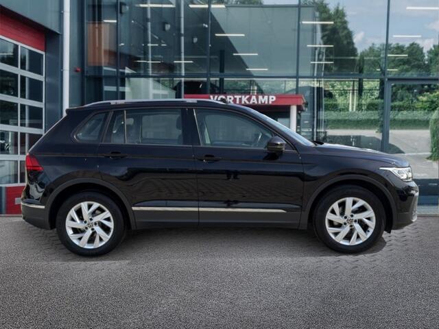 Volkswagen TIGUAN 2.0 TDI DSG 4-MOTION LIFE TREKHAAK/PANO-DAK/CAMERA/ACC/LED/STOEL+STUURVERW