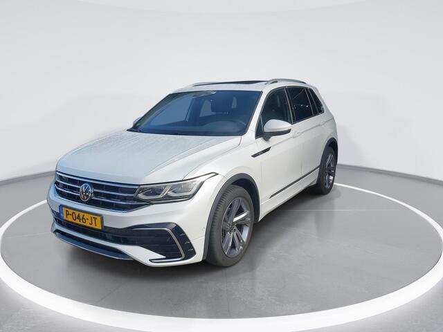 Volkswagen TIGUAN 1.5 TSI 150pk DSG R-Line · Panoramadak · Trekhaak · Camera · Apple/Android Car Play · Navigatie · Stoel-& Stuurverwarming · 19'' Inch ·