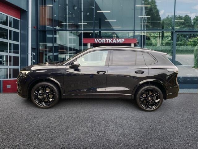 Volkswagen TIGUAN 1.5 eTSI R-LINE PANO-DAK/TREKHAAK/CAMERA/HUD/E-KLEP