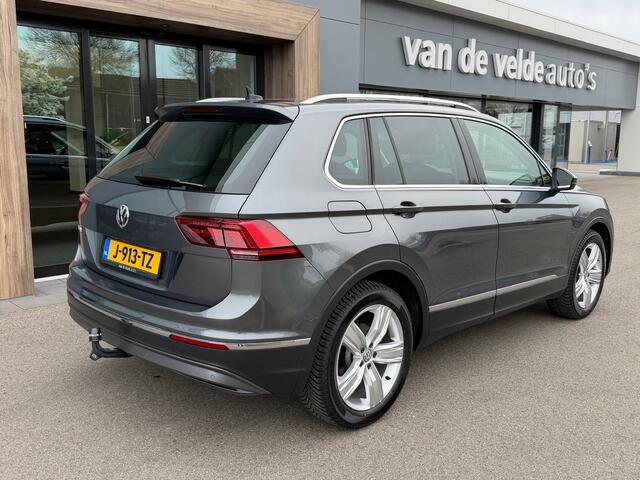 Volkswagen TIGUAN 1.5 TSI ACT 150pk DSG Highline | Camera | Virtual | Trekhaak | Keyless | Elek. Achterklep | Carplay | Rijklaar incl. 1 jaar Bovag garantie