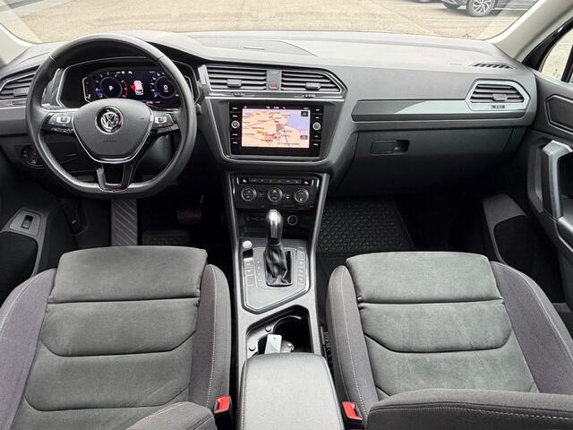 Volkswagen TIGUAN 1.5 TSI ACT 150pk DSG Highline | Camera | Virtual | Trekhaak | Keyless | Elek. Achterklep | Carplay | Rijklaar incl. 1 jaar Bovag garantie