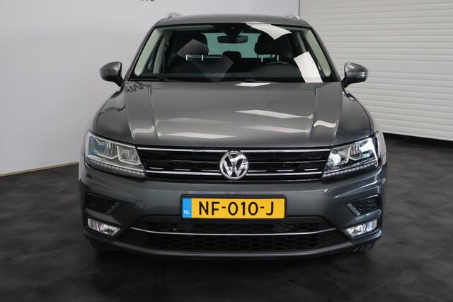 Volkswagen TIGUAN 1.4 TSI ACT Highline DSG | Trekhaak | Leder | ACC | LED