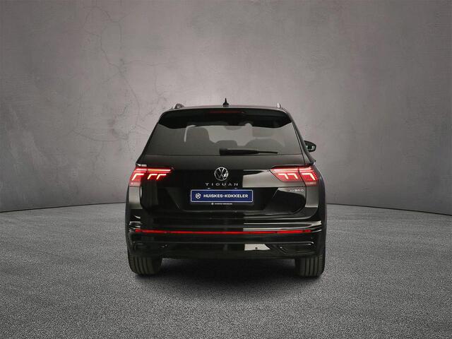 Volkswagen TIGUAN R-Line Business 1.4 TSI eHybrid 245pk DSG Automaat Trekhaak, 360 camera, Head up display, Adaptive cruise control, Black style, LED matrix koplampen, Navigatie
