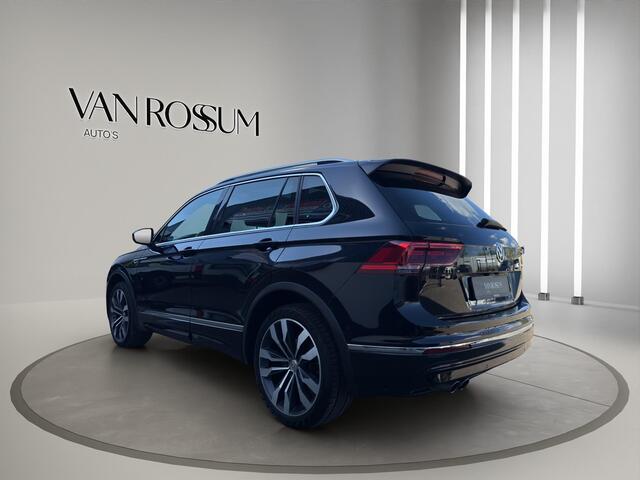 Volkswagen TIGUAN 2.0 TSI 4Motion Highline Business R-Line Exterieur | Pano | Leder Elektr. stoelen en verw.| 20"| Digitaal Display |