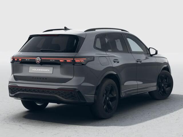 Volkswagen TIGUAN R-Line 1.5 eHybrid 204 PK 6 versn. DSG · Voorstoelen verwarmbaar · Sfeerverlichting ·