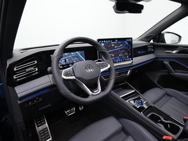 Volkswagen TIGUAN 1.5 eHybrid 272 pk R-Line | Panoramadak | Trekhaak | Leder | Geheugen-/ventilatiestoelen | Head-up display | 360 Camera | Harman/Kardon