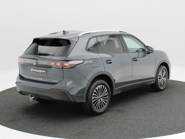 Volkswagen TIGUAN 1.5 eHybrid Life 204 Pk Stoel/Stuur Verwarming | 360° Camera | Adaptive Cruise | Trekhaak | Carplay | 18 Inch | 155 Km !!
