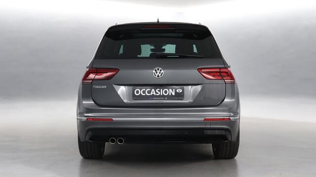 Volkswagen TIGUAN 1.5 TSI 150pkAutomaat Highline Business R / Panoramadak / Camera / LED
