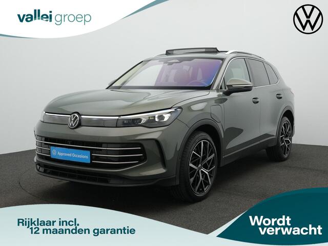 Volkswagen TIGUAN 1.5 eHybrid 204 pk Life Edition | Panoramadak | Trekhaak | Head-up Display | Adaptief onderstel | Harman/Kardon | 360 camera | IQ Light