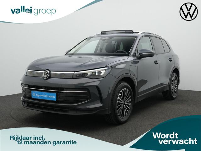 Volkswagen TIGUAN 1.5 eHybrid 204 pk Life Edition | Panoramadak | Trekhaak | 360 Camera | IQ Light | Stuur-/stoelverwarming