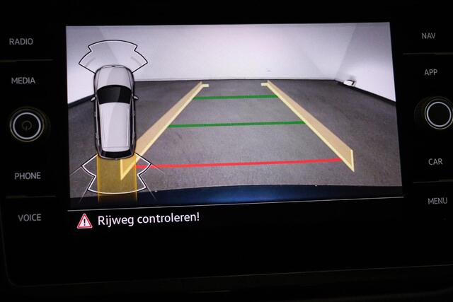 Volkswagen TIGUAN 1.4 TSI eHybrid | SOH 90% | DAB | APPLE | NAVIGATIE | DRAADLOZE LADER | CAMERA