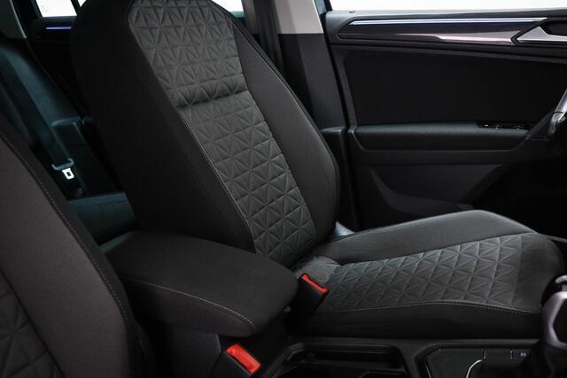 Volkswagen TIGUAN 1.4 TSI eHybrid | SOH 90% | DAB | APPLE | NAVIGATIE | DRAADLOZE LADER | CAMERA