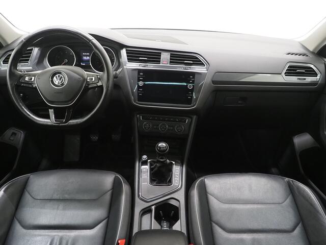 Volkswagen TIGUAN Allspace 1.5 TSI 7p. | Panoramadak | Trekhaak | Leder | Dynaudio | 360 | Keyless | Adaptive Cruise | Carplay
