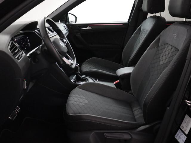 Volkswagen TIGUAN 1.4 TSI eHybrid R-Line Business+ | Trekhaak | Panoramadak | ACC | IQ Light!