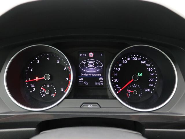 Volkswagen TIGUAN 1.5 TSI Life Business 150PK DSG Trekhaak, Achteruitrijcamera, 17" LM Velgen, Stoelverwarming, Navi, Adatpieve Cruise Control