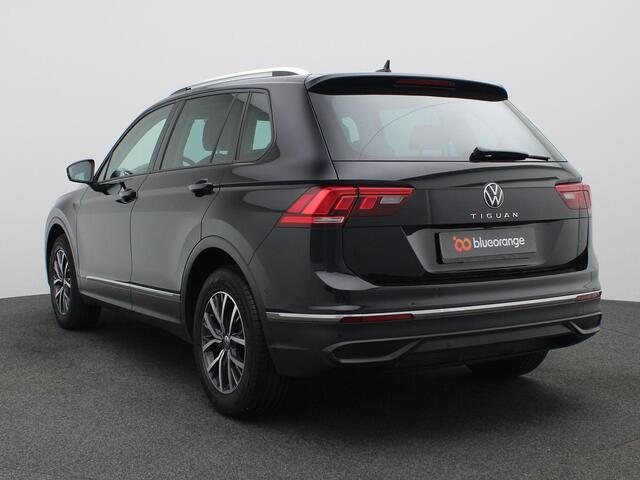 Volkswagen TIGUAN 1.5 TSI Life Business 150PK DSG Trekhaak, Achteruitrijcamera, 17" LM Velgen, Stoelverwarming, Navi, Adatpieve Cruise Control