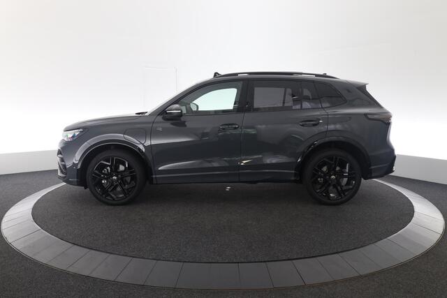 Volkswagen TIGUAN 1.5 eHybrid R-Line Edition | Black Style