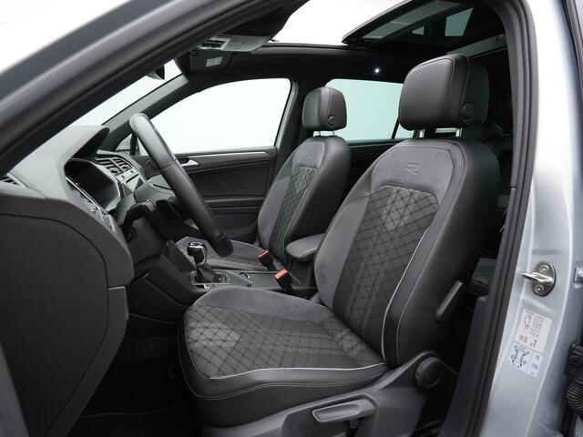 Volkswagen TIGUAN 1.4 TSI eHybrid 245 pk R-Line | Panoramadak | IQ Light | Achteruitrijcamera | Adaptive Cruise | Elektrische achterklep