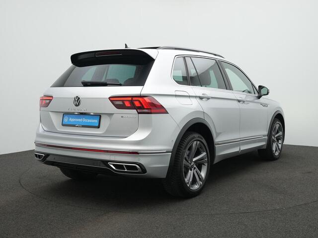 Volkswagen TIGUAN 1.4 TSI eHybrid 245 pk R-Line | Panoramadak | IQ Light | Achteruitrijcamera | Adaptive Cruise | Elektrische achterklep