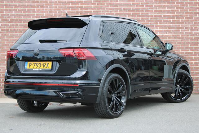 Volkswagen TIGUAN 1.5 TSI 150PK R-Line Business+ |PANO-DAK|I.Q. LIGHTS|BLACK-STYLE|20-INCH|