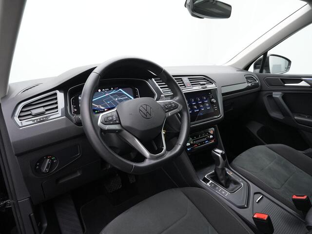 Volkswagen TIGUAN 1.4 TSI 245 pk eHybrid Elegance | IQ Light | Adaptief onderstel | Achteruitrijcamera | Adaptive Cruise | Elektrische achterklep | Stuur-/stoelverwarming