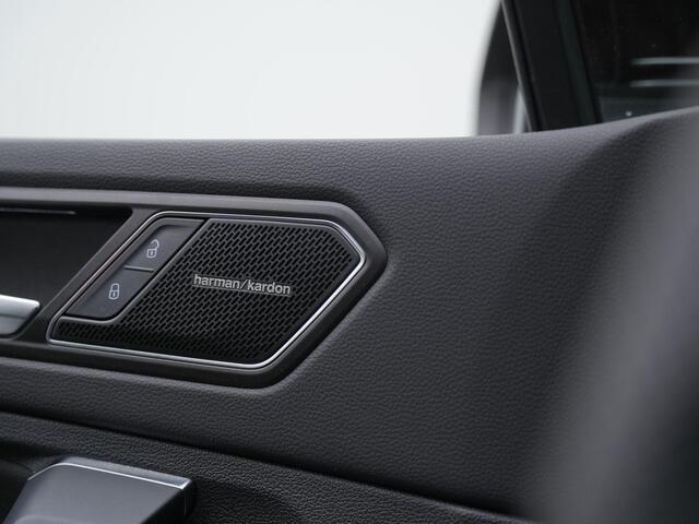 Volkswagen TIGUAN 1.5 TSI 150 pk DSG R-Line Business | Panoramadak | IQ Light | Harman/Kardon | Achteruitrijcamera | Stuur-/stoelverwarming