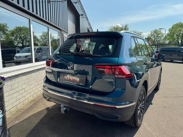 Volkswagen TIGUAN 1.4 TSI eHybrid Active 245pk Trekhaak HUD Stoelverwarming Stuurverwarming Carplay