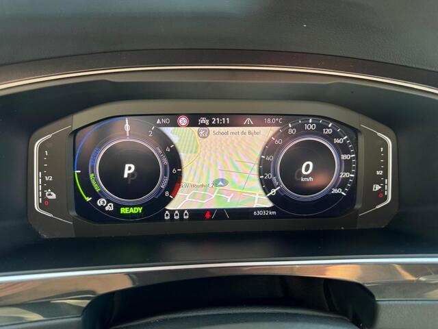 Volkswagen TIGUAN 1.4 TSI eHybrid Active 245pk Trekhaak HUD Stoelverwarming Stuurverwarming Carplay
