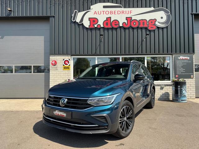 Volkswagen TIGUAN 1.4 TSI eHybrid Active 245pk Trekhaak HUD Stoelverwarming Stuurverwarming Carplay