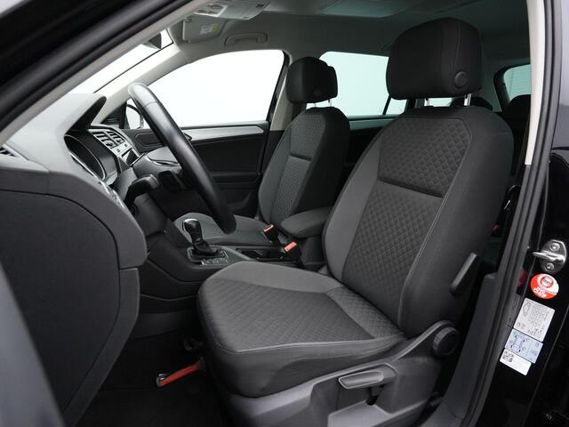 Volkswagen TIGUAN 1.5 TSI 150 pk DSG ACT Comfortline Business | Trekhaak | Adaptive Cruise | Navigatie | Parkeersensoren voor/achter