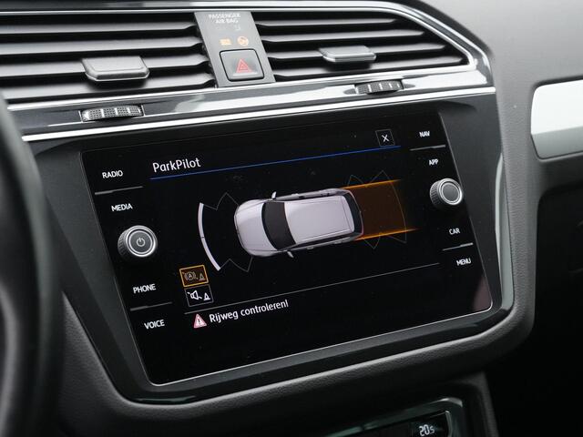 Volkswagen TIGUAN 1.5 TSI 150 pk DSG ACT Comfortline Business | Trekhaak | Adaptive Cruise | Navigatie | Parkeersensoren voor/achter