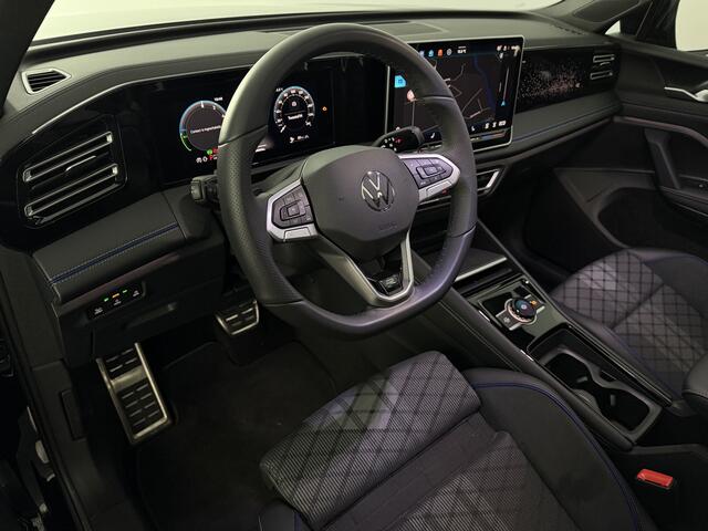 Volkswagen TIGUAN 1.5 eHybrid R-Line Edition 272pk | Trekhaak 2.000kg trekgewicht | Panoramadak | Massagestoelen | PHEV | 360 graden camera |