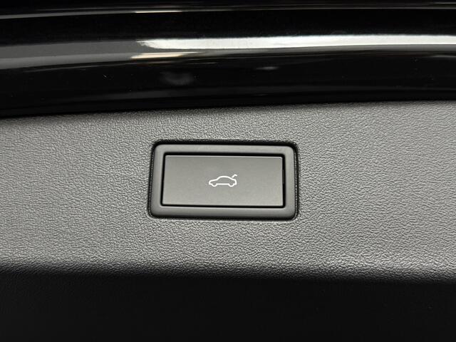 Volkswagen TIGUAN 1.5 eHybrid R-Line Edition 272pk | Trekhaak 2.000kg trekgewicht | Panoramadak | Massagestoelen | PHEV | 360 graden camera |